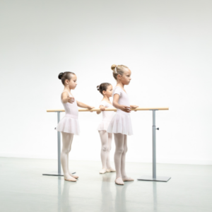 barra de ballet juliette amb 3 nenes 110549