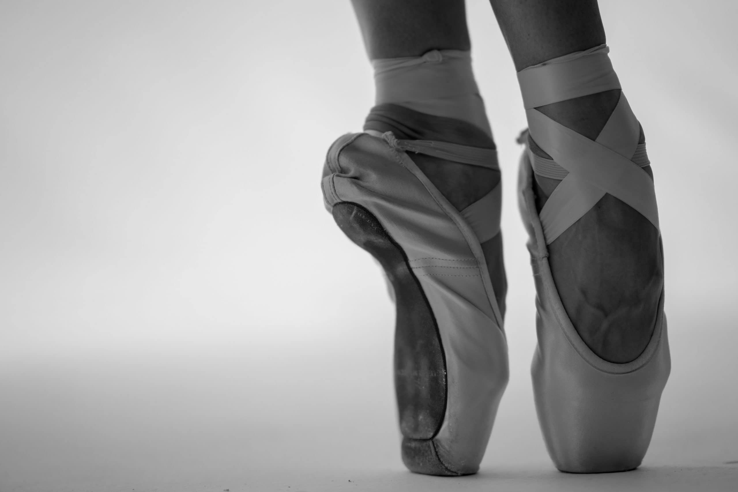 Cómo elegir primer par de zapatillas de | Dinamica Ballet